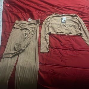 Fashion nova set never worn tag still on